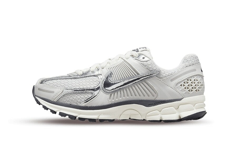 Nike Zoom Vomero 5 Photon Dust Metallic Silver